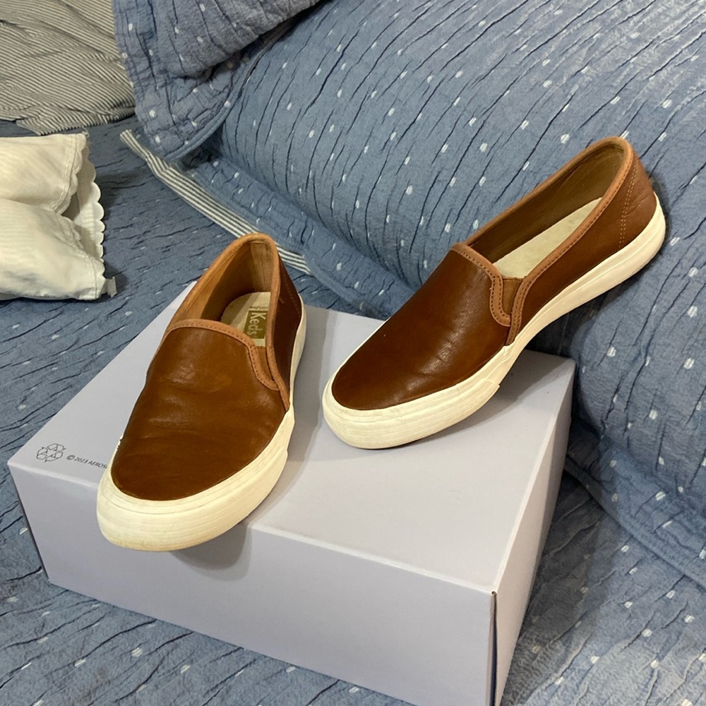 Women’s KEDS DOUBLE DECKER SLIP ON SNEAKER. SIZE 7 COGNAC LEATHER  STYLE WH63968